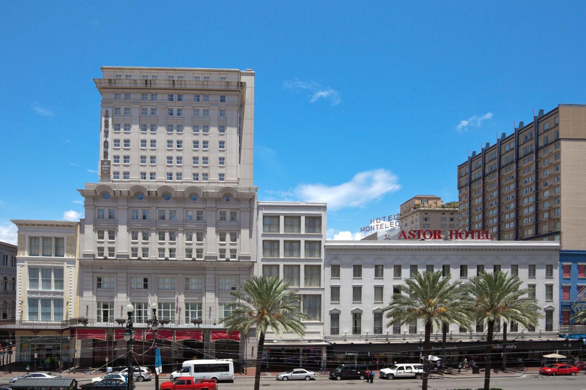 Astor Crowne Plaza, Corner Of Canal And Bourbon New Orleans Exterior photo